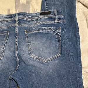 A191.  Buckle Women's Straight Leg Jeans - Light Blue